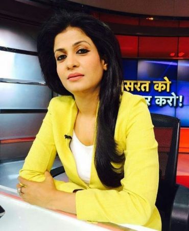 Anjana Om Kashyap Husband Alluring Pictures Reviewit Pk