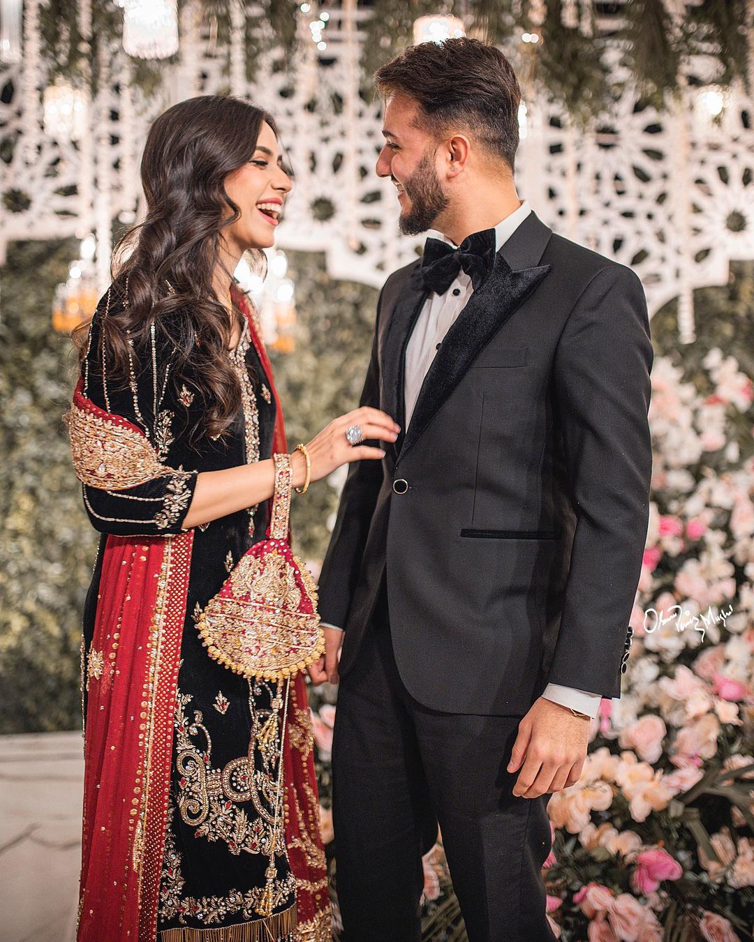 Romantic Shots Of Youtuber Couples At Ducky Bhai S Walima Reviewit Pk