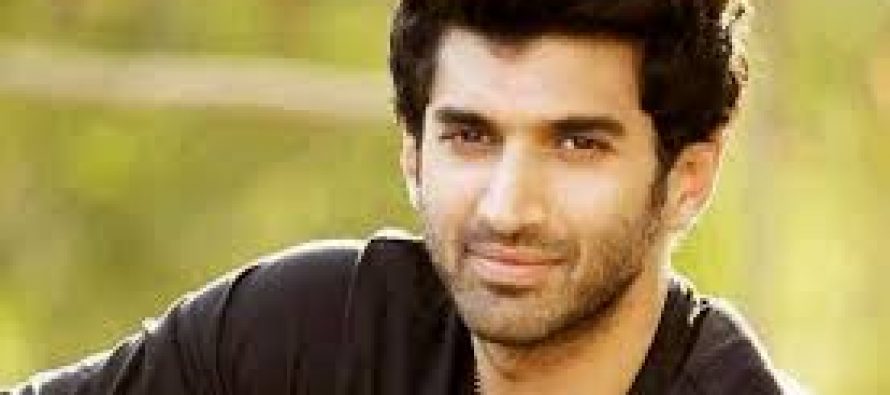 Aditya Roy Kapoor signed for Q- Mobile advertisements!