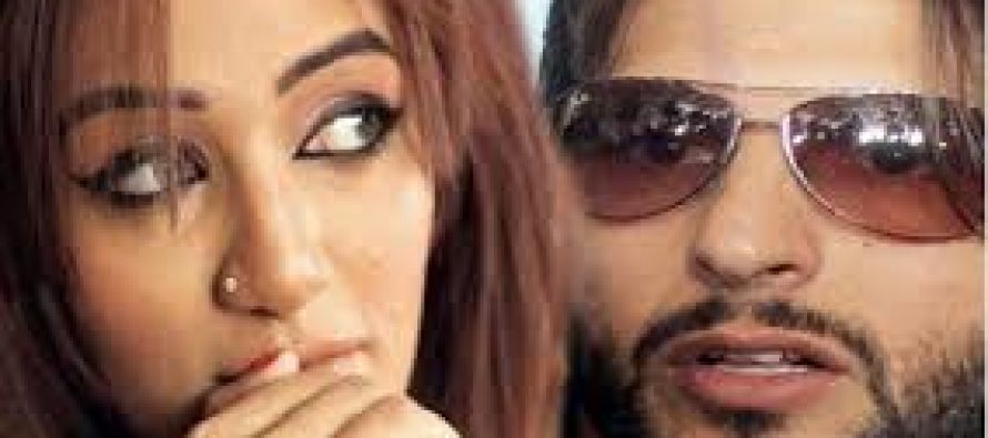 Mathira Denies the Rumor of Passing Statement Against Shahid Afridi