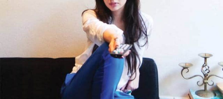 Mahira Khan Makes a Comeback On HUM TV-See Promo here!