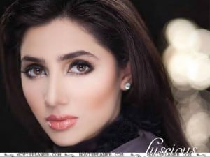 mahira-khan-hd-wallpaper-2012