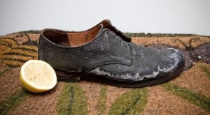 leather-boots-salt-stains-lemon
