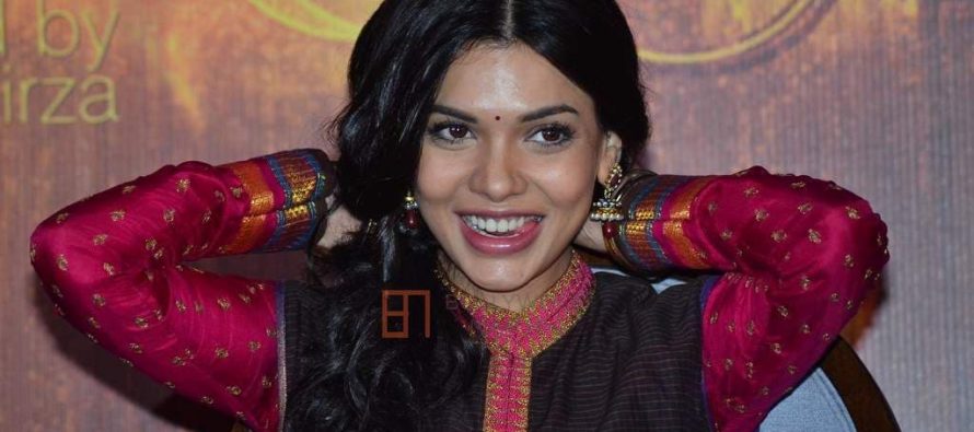 Movie ‘Barkhaa’ To Be Sara Loren’s Next Venture!