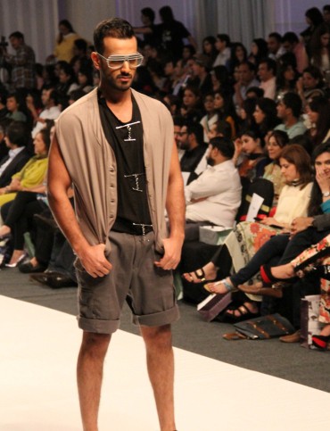 Pakistani Ramp Fashion: Wonderful or Weird? | Reviewit.pk