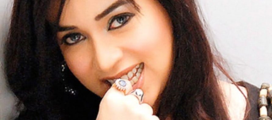 Komal Rizvi Publishes Her Own Cooking/Recipe Book.