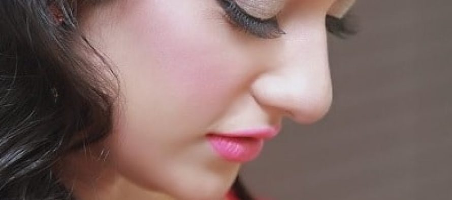 Sara Khan Looks Gorgeous In Her Latest Pictures