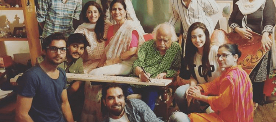 A Star-Studded Iftaar – Pictures