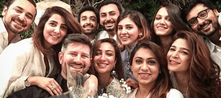 Iftaar At Nomi Ansari’s Place – Pictures