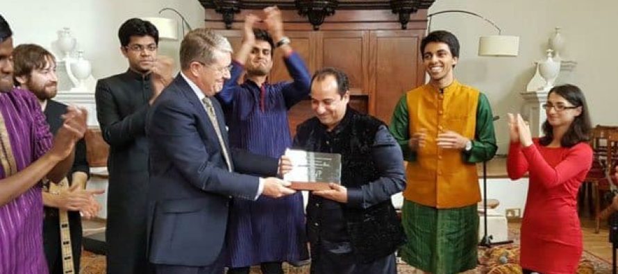 Rahat Fateh Ali Khan Performs At Oxford University