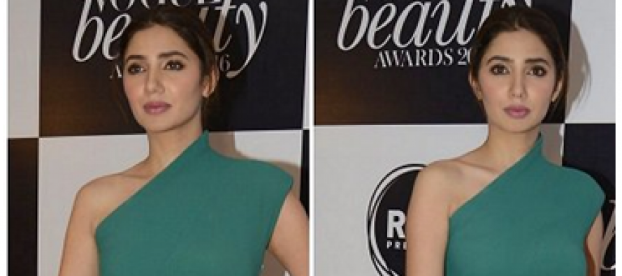 Mahira Khan Wins “Face To Watch Out For”Award At Vogue Beauty Awards India