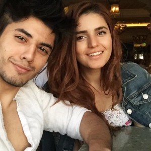 Momina-Mustehsan-11-300x300