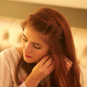 Momina-Mustehsan-30-300x300