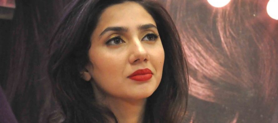 Mahira Khan Went Live On Facebook