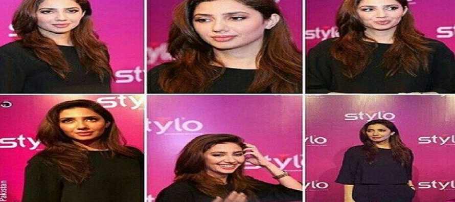 Ravishing Mahira Khan at an Event