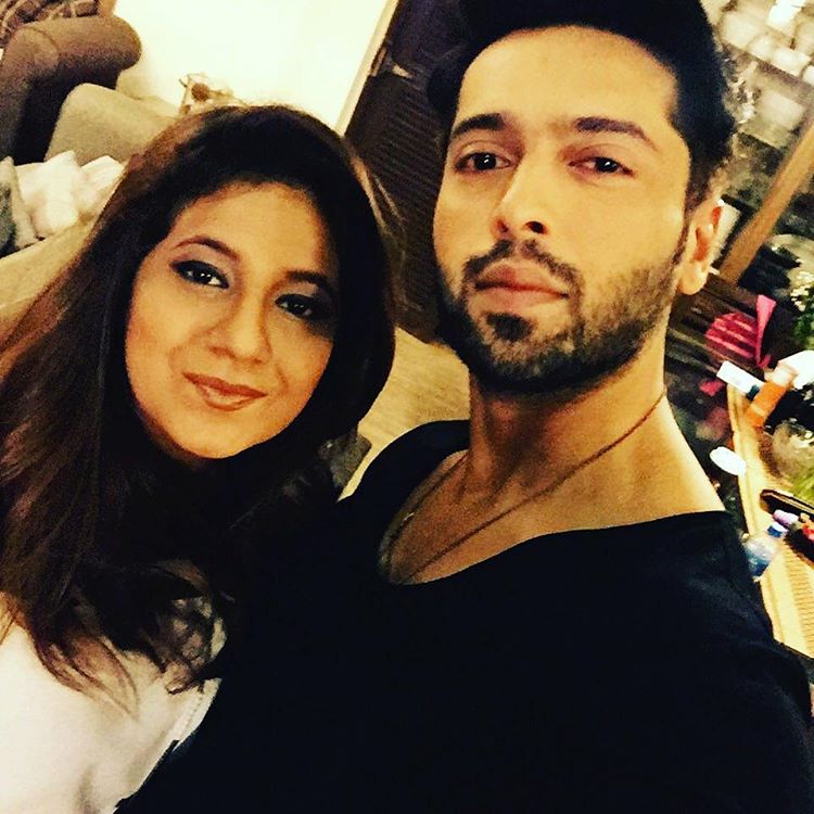 Fahad Mustafa Wife - 32 Romantic Pictures