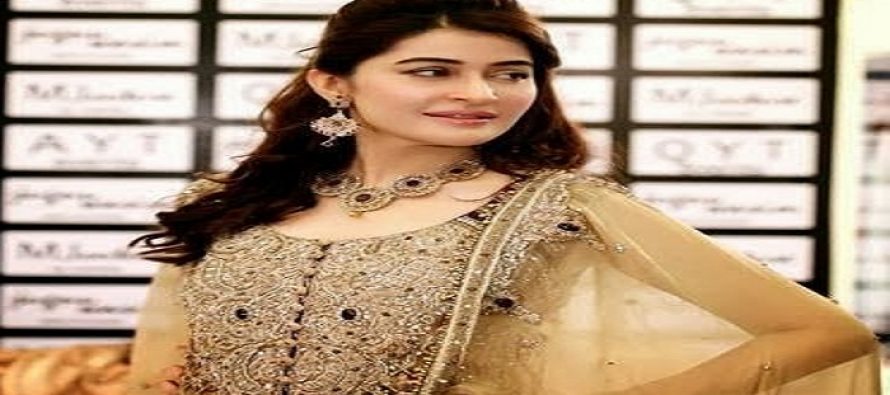 Shaista Lodhi Is All Set To Host A Show In 2017