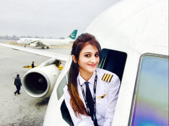 Pictures Of PIA's Female Pilot Go Viral