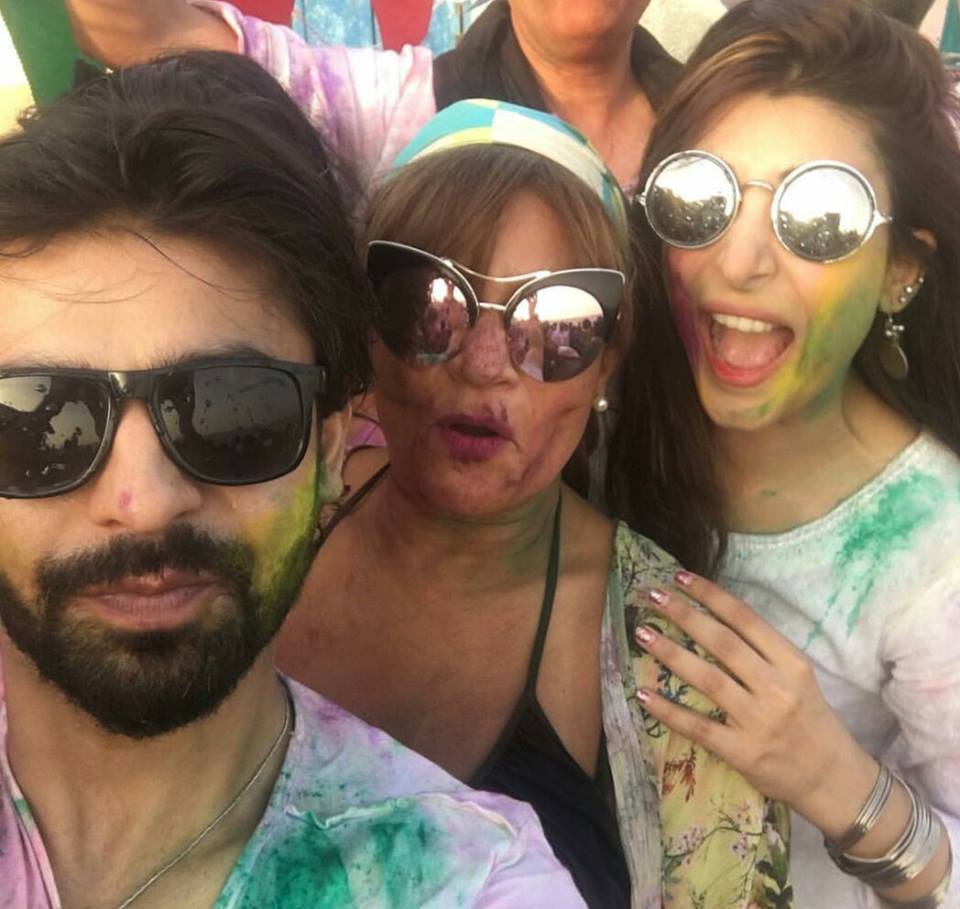 Pakistani Celebrities Playing Holi