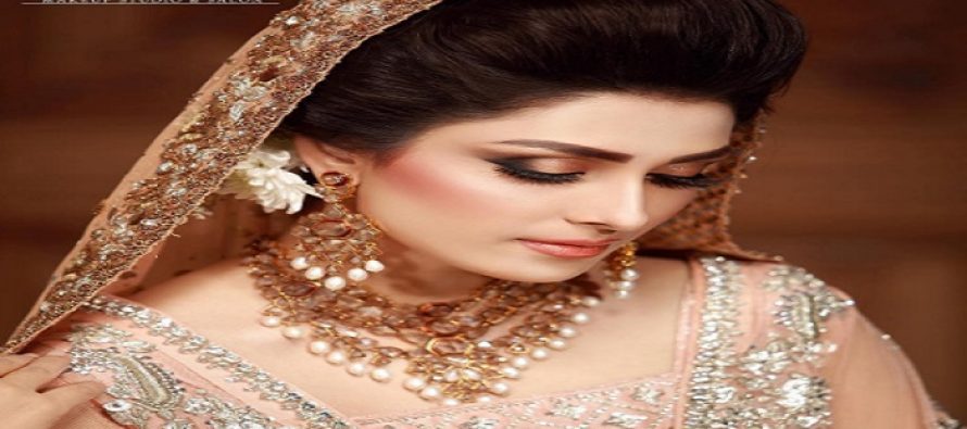 Ayeza Khan Looks Ravishing In This Bridal Shoot
