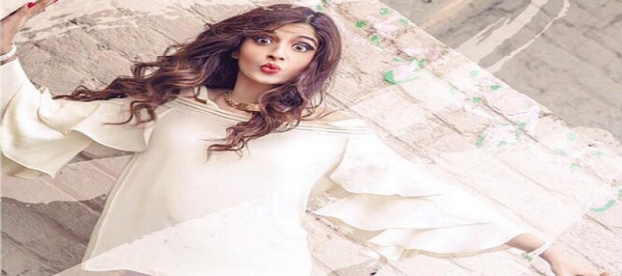 Mawra Hocane Receives Love From Sonam Kapoor & Priyanka Chopra, Here’s Why
