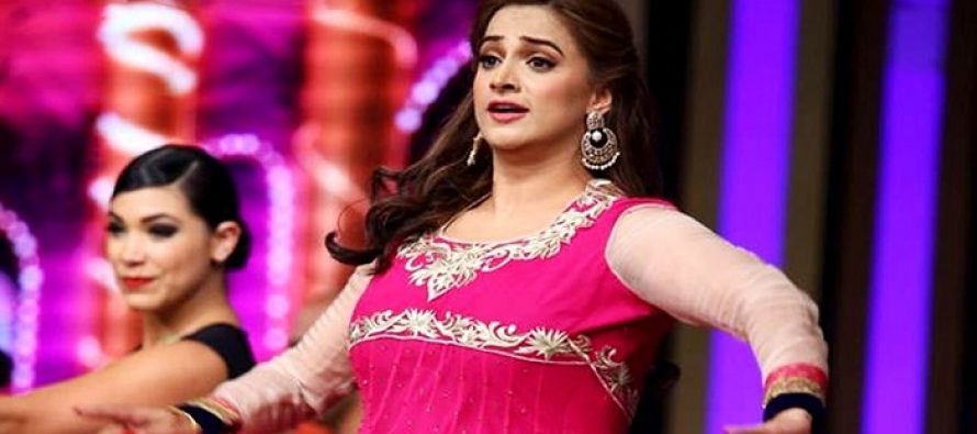 Noor Bukhari Grooves To The Breakup Song