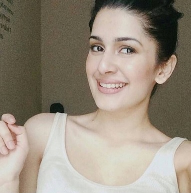 Kubra Khan