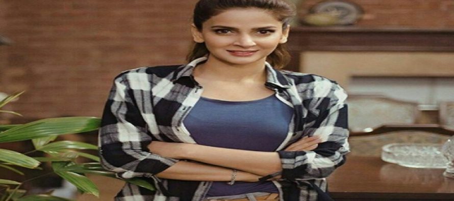 Saba Qamar Raises Her Paycheck After Stepping Into Bollywood, Here’s How Much She Charges Now!