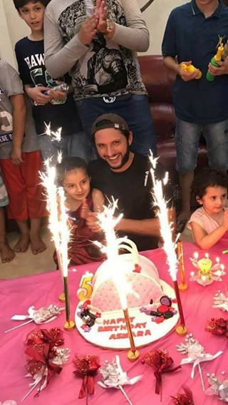 Shahid Afridi Celebrates His Daughter's 5th Birthday
