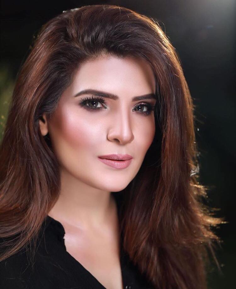 Pakistani Actresses Who Are 30+ And Single