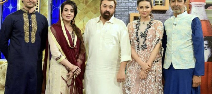 Team Mehrunnisa v lub you in Aaj Tv Iftar Show