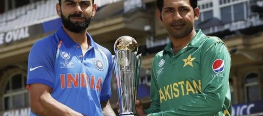 Sarfraz sings mauka mauka with his fans after beating India