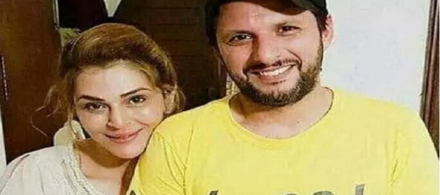 Shahid Afridi & Sana Bucha Shut Trolls!