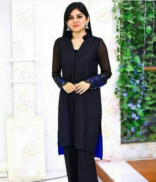 Sanam Baloch - Biography, Age, Marriage, Husband, Dramas | Reviewit.pk