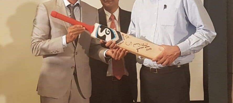 Younis Khan Donates His Signed Bat To TCF