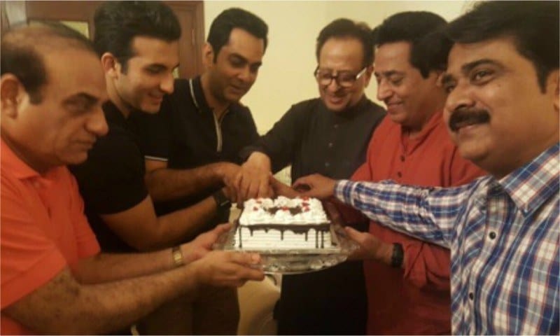 Nadeem Baig Completed His Golden Jubilee In The Industry And Team 'Chein Aye Na' Celebrated It