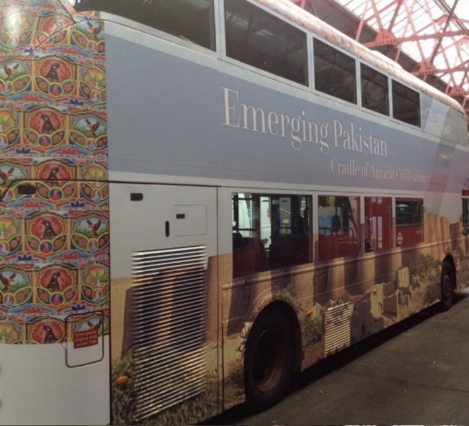 Best Sight ; London Buses Promoting Pakistan