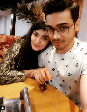 Alizey Tahir Shared Pics With Her Fiancé