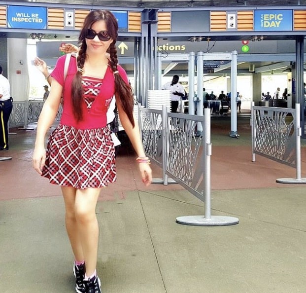 Rabi Pirzada Promotes Her Movie In USA