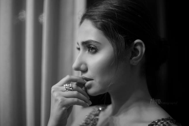 Mahira Khan's Latest Photoshoot Is Hot And Happening 