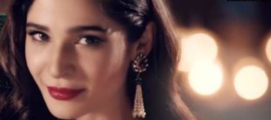 Maybelline Maker Women Anthem Inspire All Strong And Unique Pakistani Women