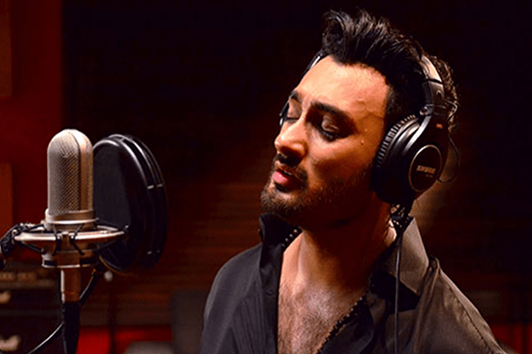 Umair Jaswal – Biography, Age, Education, Family, Dramas