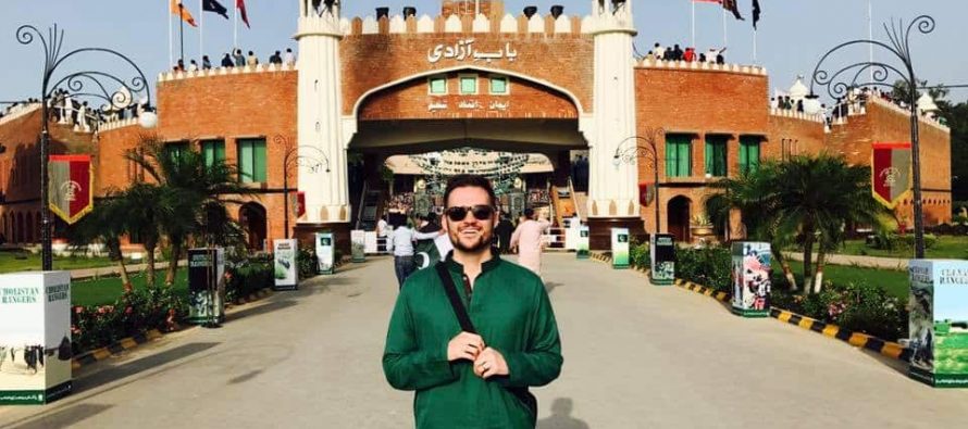 Jeremy McLellan trolls Reham Khan!