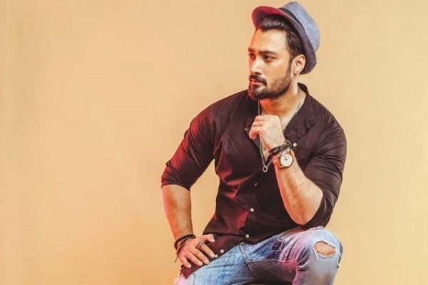 Umair Jaswal – Biography, Age, Education, Family, Dramas