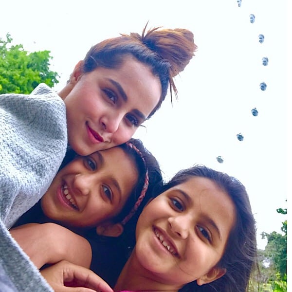 Nimra Khan On Vacations With Family In London