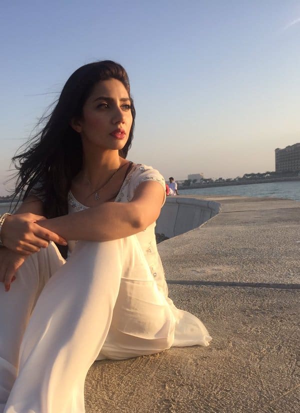 Mahira Khan Is Unwell!