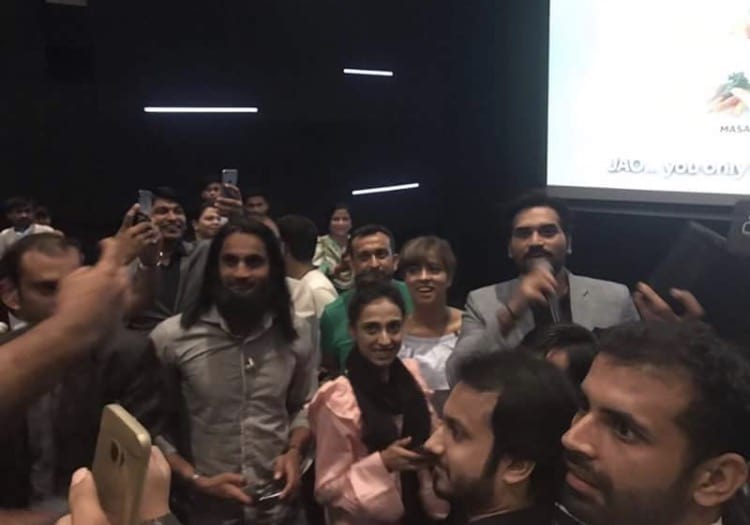 Humayun Saeed Surprises Fans In Dubai