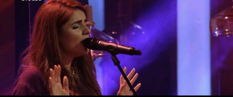 Momina Mustehsan Has Something To Say About “Ghoom Taana”