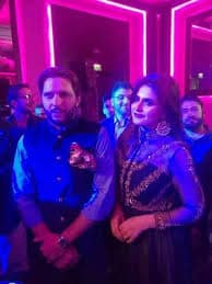 Zareen Khan Fangirls Over Shahid Khan Afridi