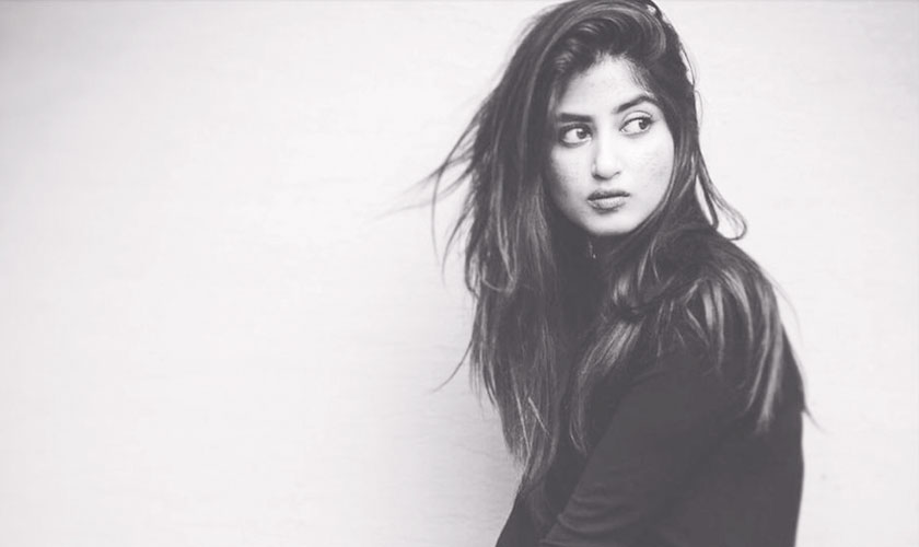 "Hamare yahan baaghi larki kissay aachi lagti hai?" Says Sajal Aly